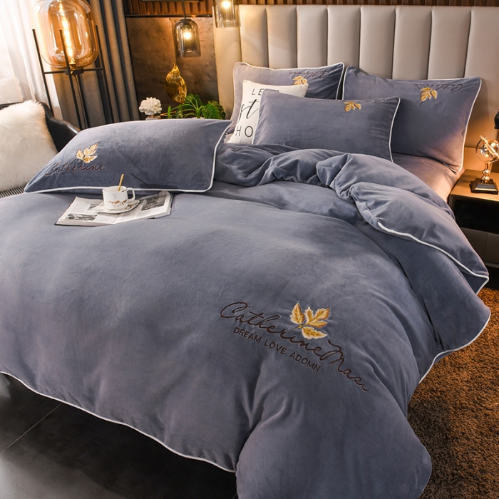 91家纺网 家纺一手货源 找家纺 迷仙巢 2021新款牛奶绒系列四件套枫叶 枫叶-高级灰