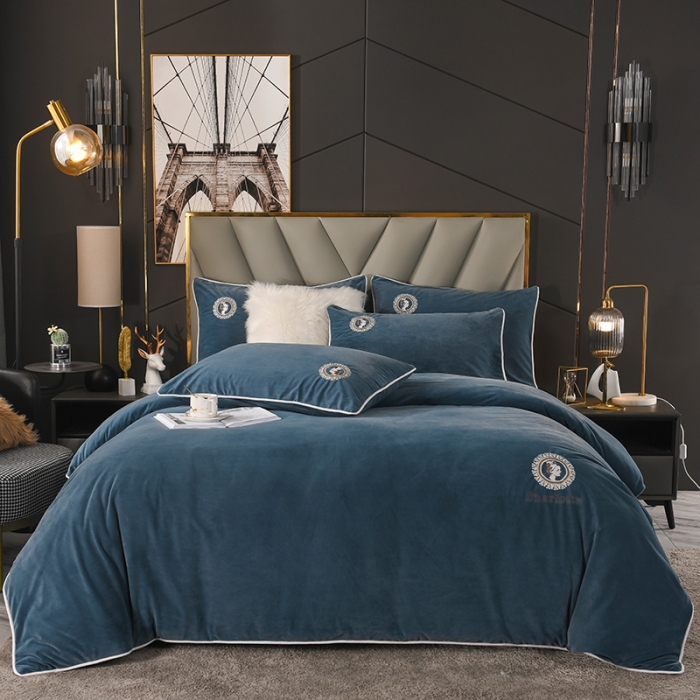 91家纺网 家纺一手货源 找家纺 迷仙巢 2021新款婴儿绒系列四件套倾城 倾城-宾利蓝