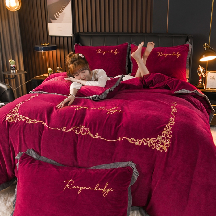 91家纺网 家纺一手货源 找家纺 迷仙巢 2021新款婴儿绒系列四件套盛世 盛世-酒红