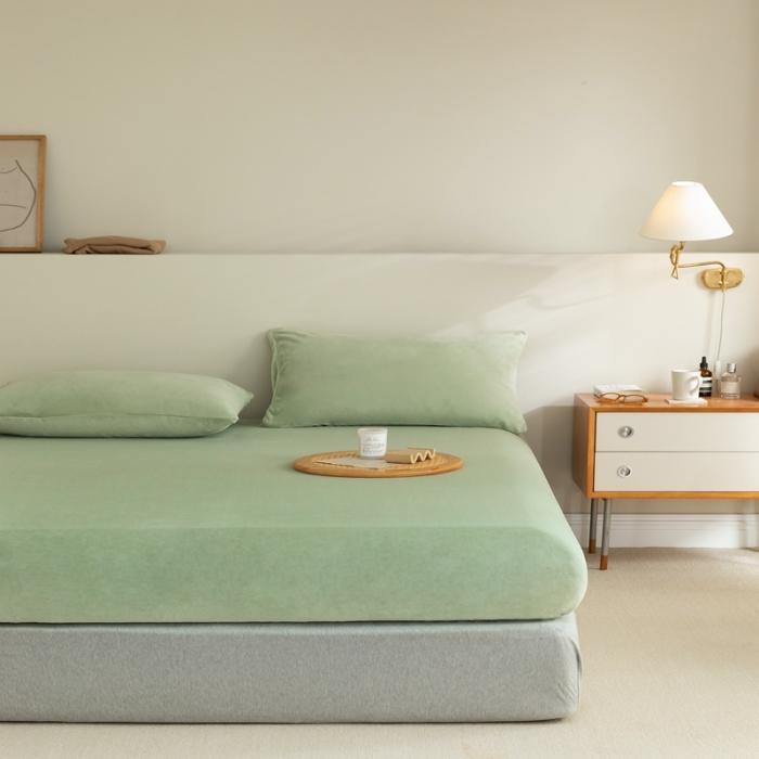 91家纺网 家纺一手货源 找家纺 法芙娜 加厚牛奶绒床笠 单层吸湿绒床笠 薄荷绿