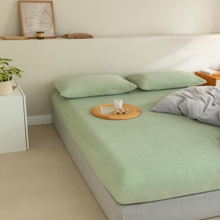 91家纺网 家纺一手货源 找家纺 法芙娜 加厚牛奶绒床笠 单层吸湿绒床笠 薄荷绿