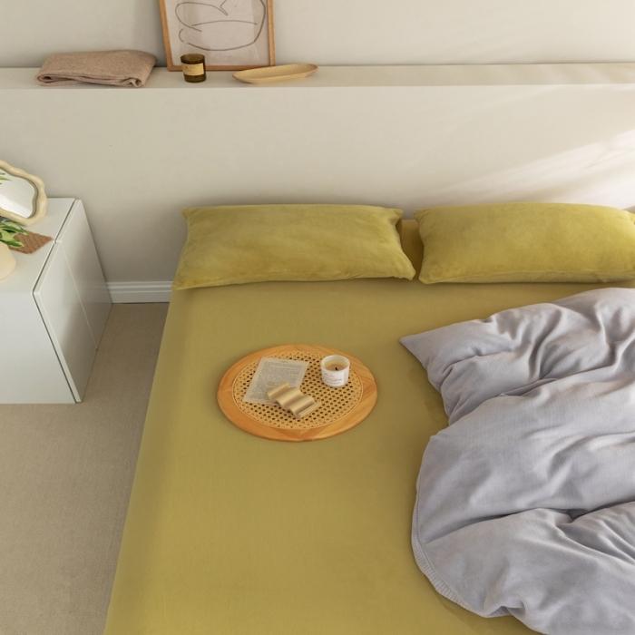91家纺网 家纺一手货源 找家纺 法芙娜 加厚牛奶绒床笠 单层吸湿绒床笠 芥末黄