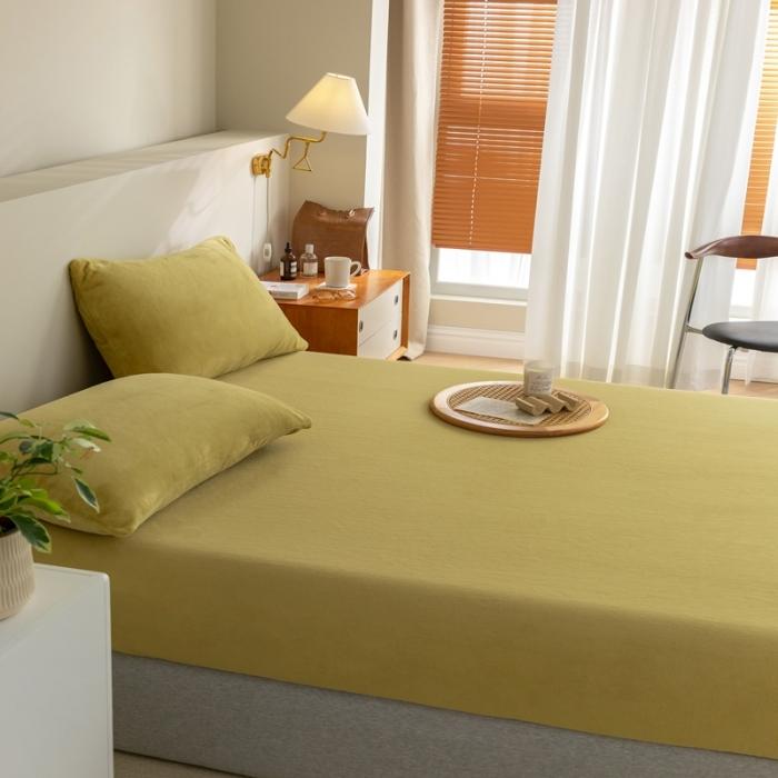 91家纺网 家纺一手货源 找家纺 法芙娜 加厚牛奶绒床笠 单层吸湿绒床笠 芥末黄