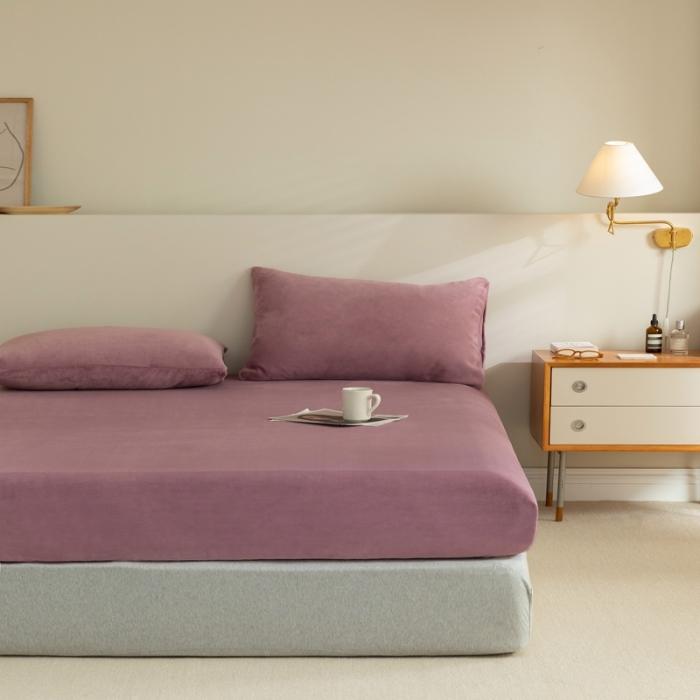 91家纺网 家纺一手货源 找家纺 法芙娜 加厚牛奶绒床笠 单层吸湿绒床笠 魅力紫