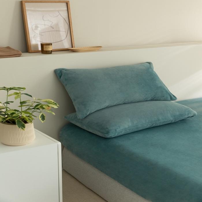 91家纺网 家纺一手货源 找家纺 法芙娜 加厚牛奶绒床笠 单层吸湿绒床笠 松石蓝