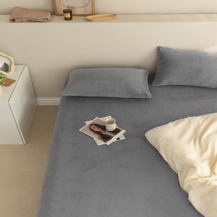 91家纺网 家纺一手货源 找家纺 法芙娜 加厚牛奶绒床笠 单层吸湿绒床笠 银川灰