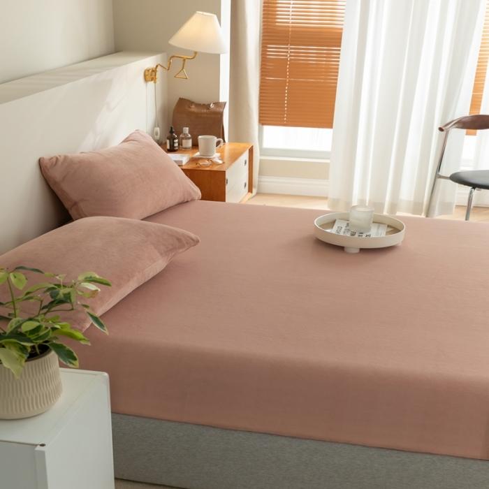 91家纺网 家纺一手货源 找家纺 法芙娜 加厚牛奶绒床笠 单层吸湿绒床笠 樱花粉