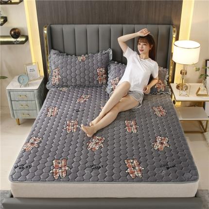 91家纺网 家纺一手货源 找家纺 （总）东宇床垫 2022新款牛奶绒薄款床垫三件套