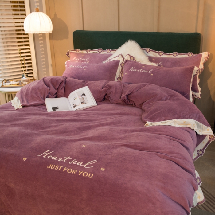 91家纺网 家纺一手货源 找家纺 （总）安妮家居2022新款牛奶绒刺绣四件套-朵拉