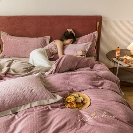 91家纺网 家纺一手货源 找家纺 （总）馨蕊2021秋冬新品轻奢煦暖绒奥斯汀系列模特图