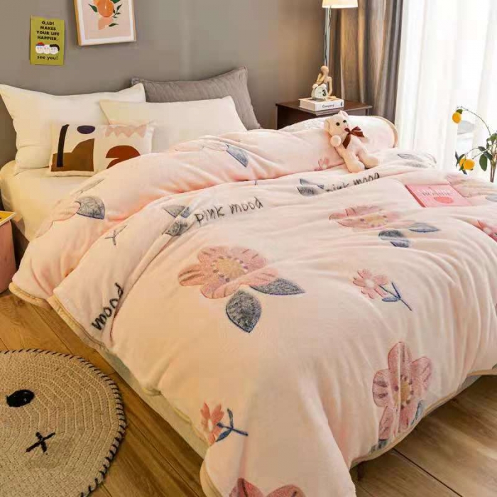 91家纺网 家纺一手货源 找家纺 好艺佳2025新款240克雪花绒毯法莱绒毯床单加厚毛毯花香粉