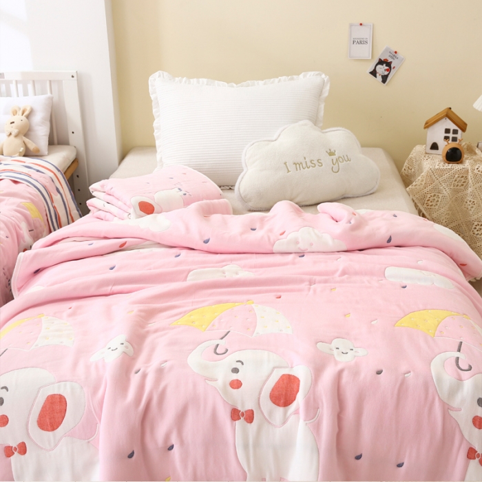91家纺网 家纺一手货源 找家纺 朴尔 2020年新款全棉十层纱布加厚儿童盖被毛巾被 打伞的小象粉