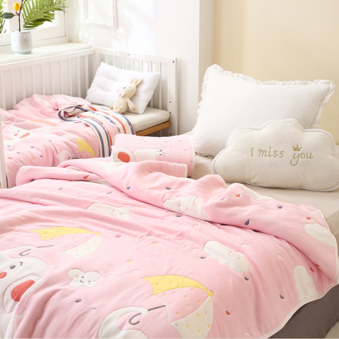 91家纺网 家纺一手货源 找家纺 朴尔 2020年新款全棉十层纱布加厚儿童盖被毛巾被 打伞的小象粉