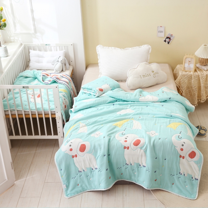 91家纺网 家纺一手货源 找家纺 朴尔 2020年新款全棉十层纱布加厚儿童盖被毛巾被 打伞的小象绿