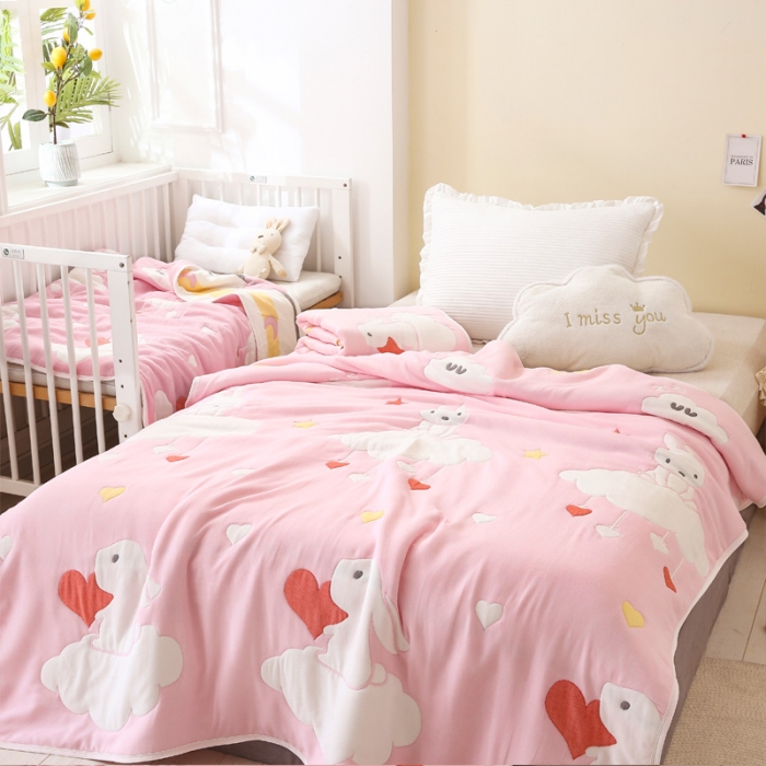 91家纺网 家纺一手货源 找家纺 朴尔 2020年新款全棉十层纱布加厚儿童盖被毛巾被 云朵兔粉