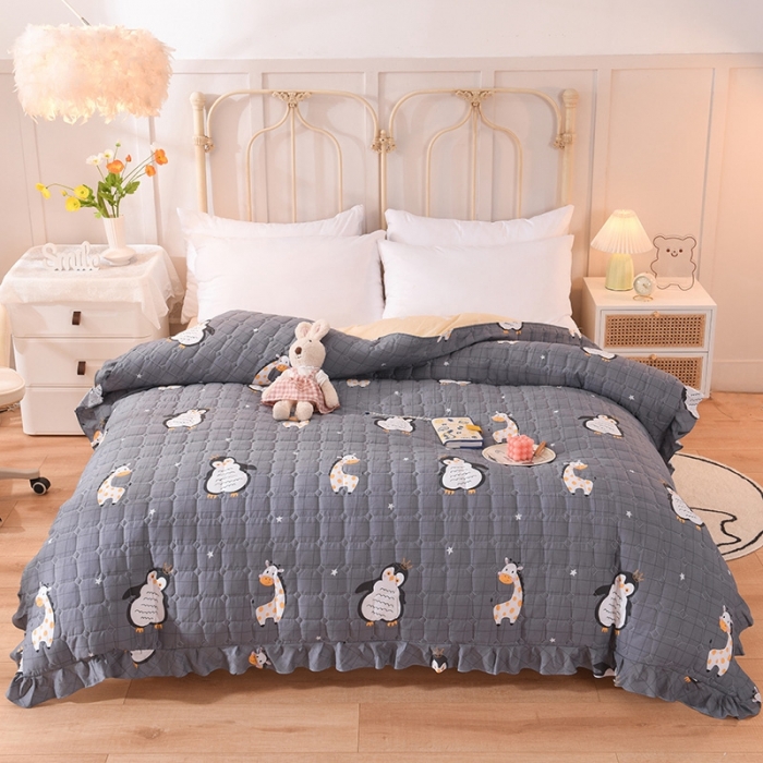 91家纺网 家纺一手货源 找家纺 甜之梦 2025新款全棉印花夹棉抗菌被套 萌企鹅