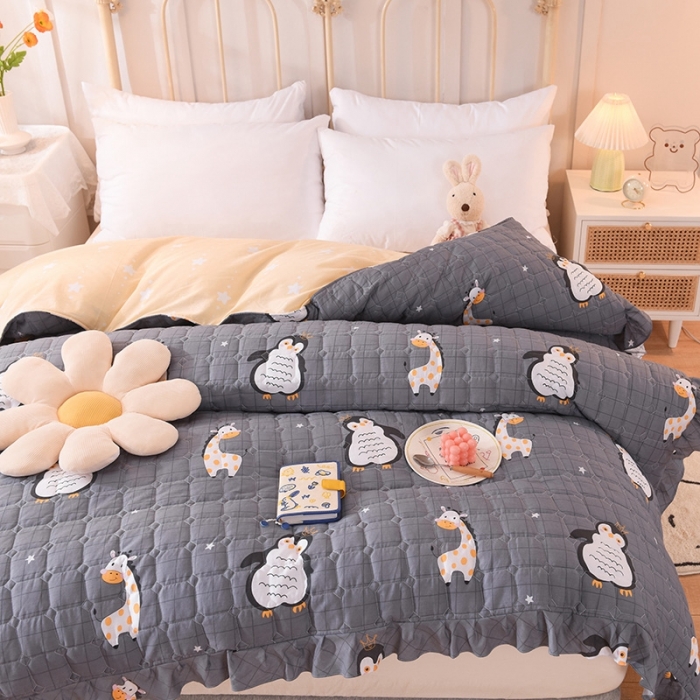 91家纺网 家纺一手货源 找家纺 甜之梦 2025新款全棉印花夹棉抗菌被套 萌企鹅