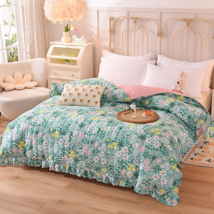 91家纺网 家纺一手货源 找家纺 甜之梦 2025新款全棉印花夹棉抗菌被套 雨霖铃绿