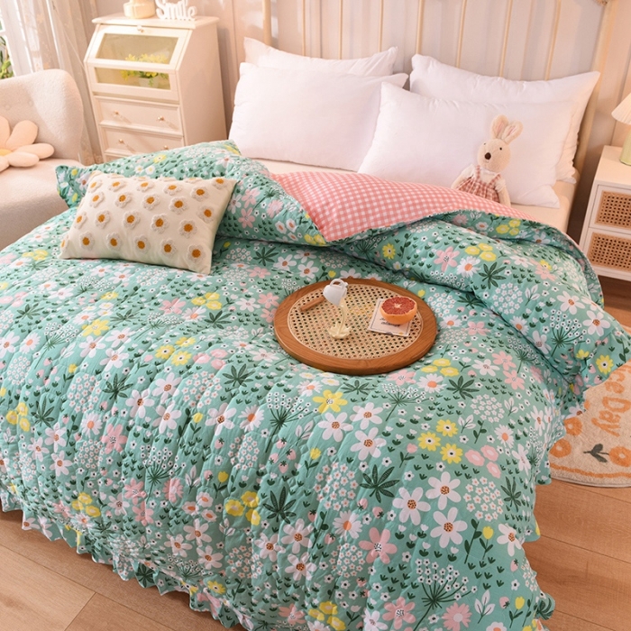 91家纺网 家纺一手货源 找家纺 甜之梦 2025新款全棉印花夹棉抗菌被套 雨霖铃绿