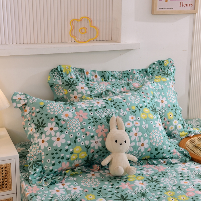 91家纺网 家纺一手货源 找家纺 甜之梦 2025新款全棉印花夹棉抗菌枕套 雨霖铃绿