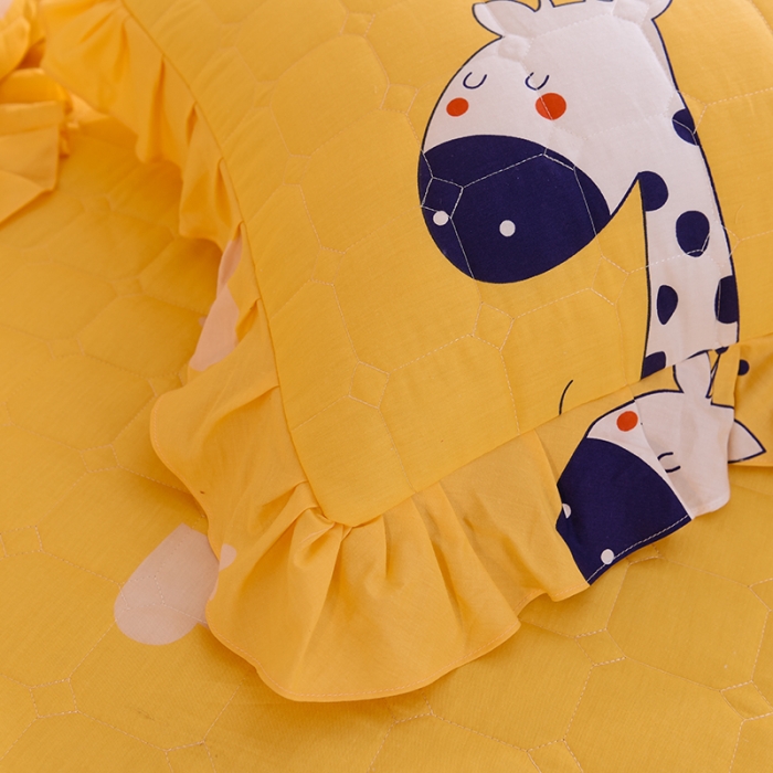 91家纺网 家纺一手货源 找家纺 甜之梦 2025新款全棉印花夹棉抗菌枕套 长颈鹿多多