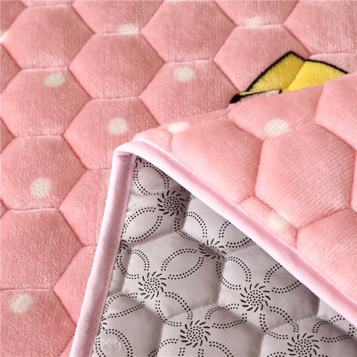 91家纺网 家纺一手货源 找家纺 东宇床垫 2022新款牛奶绒薄款床垫 甜心