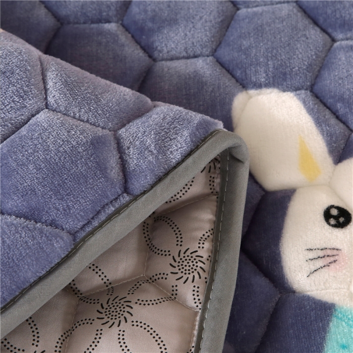 91家纺网 家纺一手货源 找家纺 东宇床垫 2022新款牛奶绒薄款床垫 童话