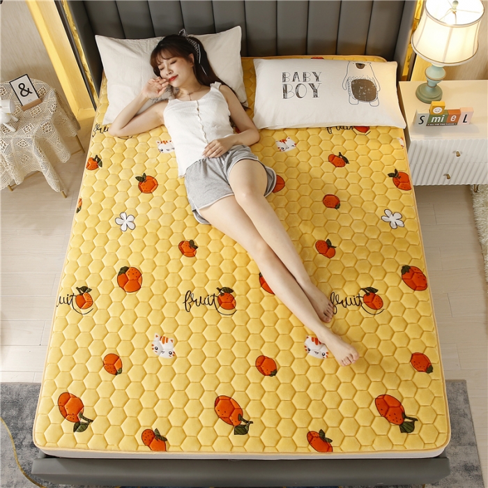 91家纺网 家纺一手货源 找家纺 东宇床垫 2022新款牛奶绒薄款床垫 小橙子