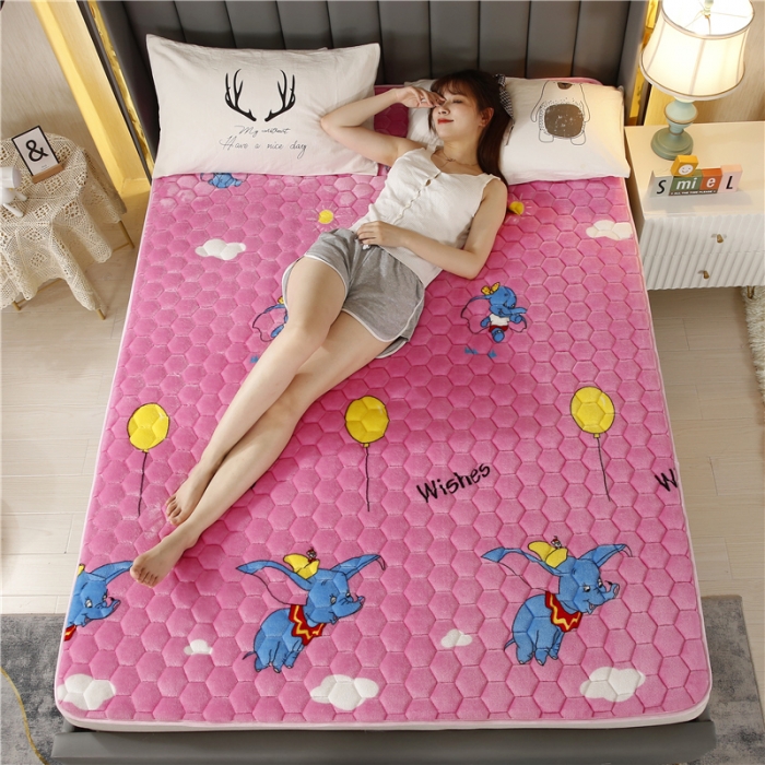 91家纺网 家纺一手货源 找家纺 东宇床垫 2022新款牛奶绒薄款床垫 小飞象