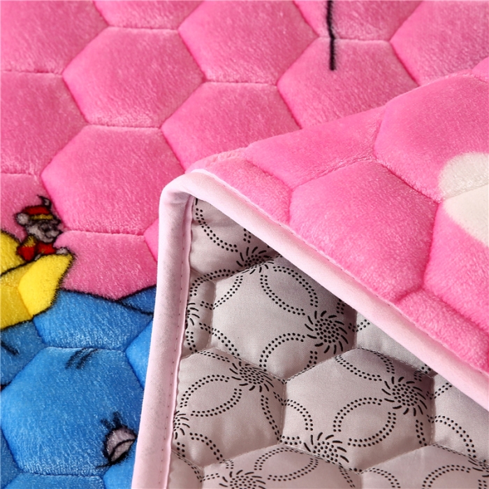 91家纺网 家纺一手货源 找家纺 东宇床垫 2022新款牛奶绒薄款床垫 小飞象