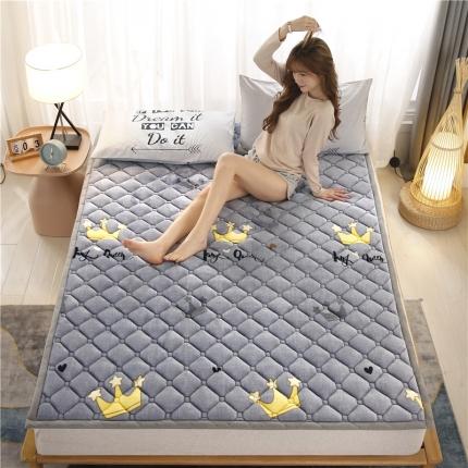 91家纺网 家纺一手货源 找家纺 东宇床垫 2022新款加厚牛奶绒床垫 皇冠