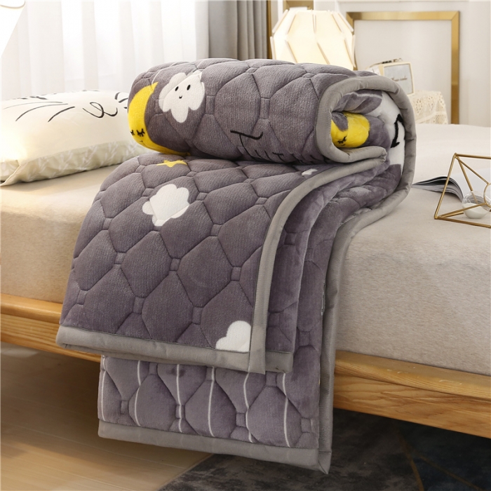 91家纺网 家纺一手货源 找家纺 东宇床垫 2022新款加厚牛奶绒床垫 晚安