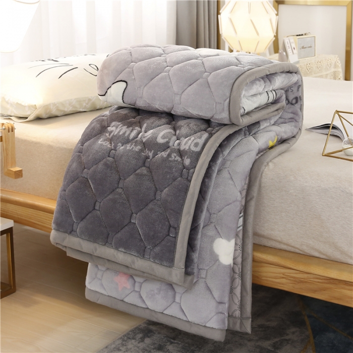 91家纺网 家纺一手货源 找家纺 东宇床垫 2022新款加厚牛奶绒床垫 小海豚