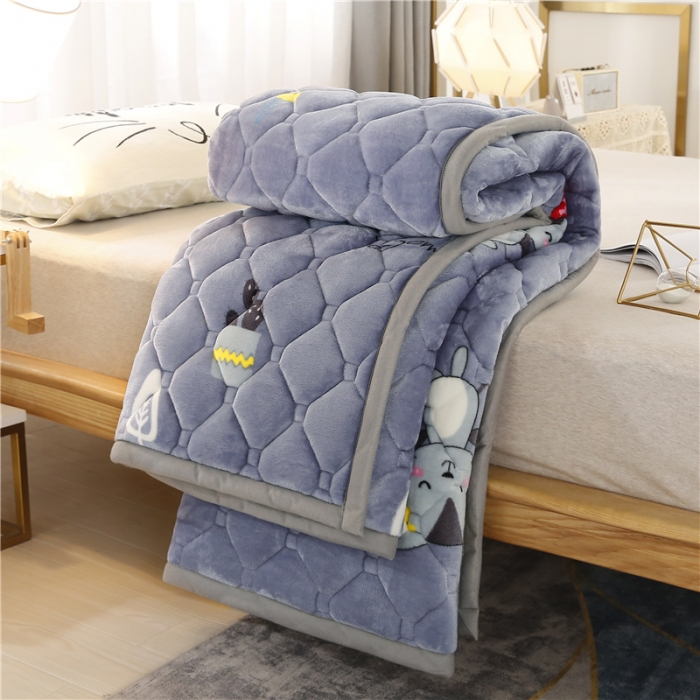 91家纺网 家纺一手货源 找家纺 东宇床垫 2022新款加厚牛奶绒床垫 心有所鼠