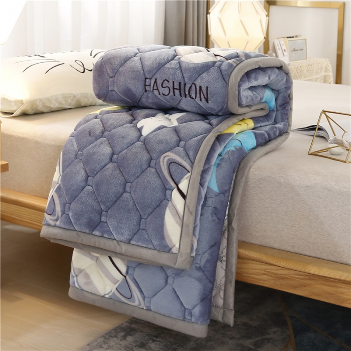 91家纺网 家纺一手货源 找家纺 东宇床垫 2022新款加厚牛奶绒床垫 星球