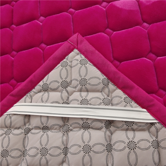 91家纺网 家纺一手货源 找家纺 东宇床垫 2022新款加厚牛奶绒床垫 胭脂红