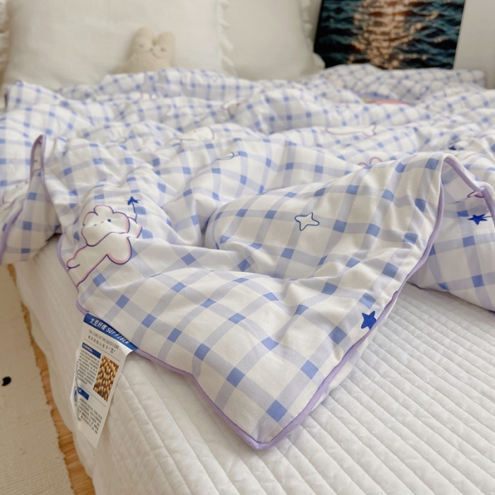 91家纺网 家纺一手货源 找家纺 星期八 2021新款大豆针织春秋被冬被蓝格小兔