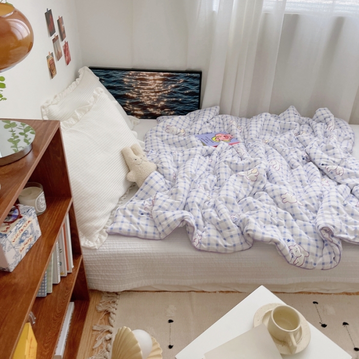 91家纺网 家纺一手货源 找家纺 星期八 2021新款大豆针织春秋被冬被蓝格小兔