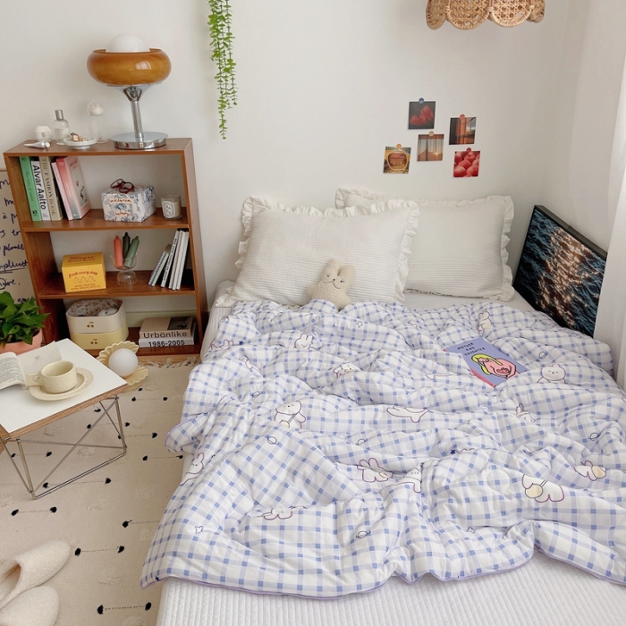 91家纺网 家纺一手货源 找家纺 星期八 2021新款大豆针织春秋被冬被蓝格小兔