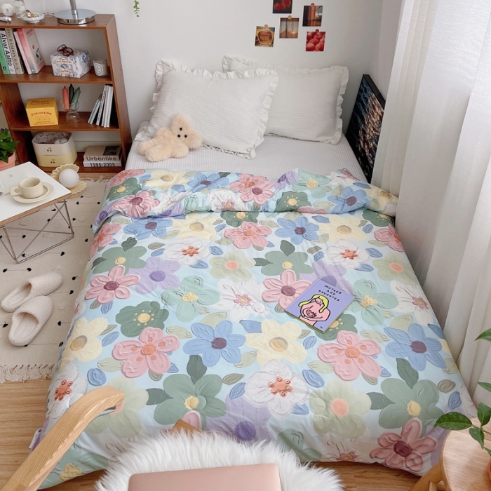 91家纺网 家纺一手货源 找家纺 星期八 2021新款大豆针织春秋被冬被奶油花