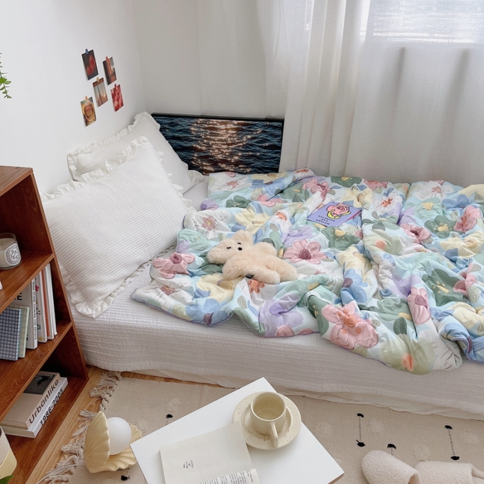 91家纺网 家纺一手货源 找家纺 星期八 2021新款大豆针织春秋被冬被奶油花