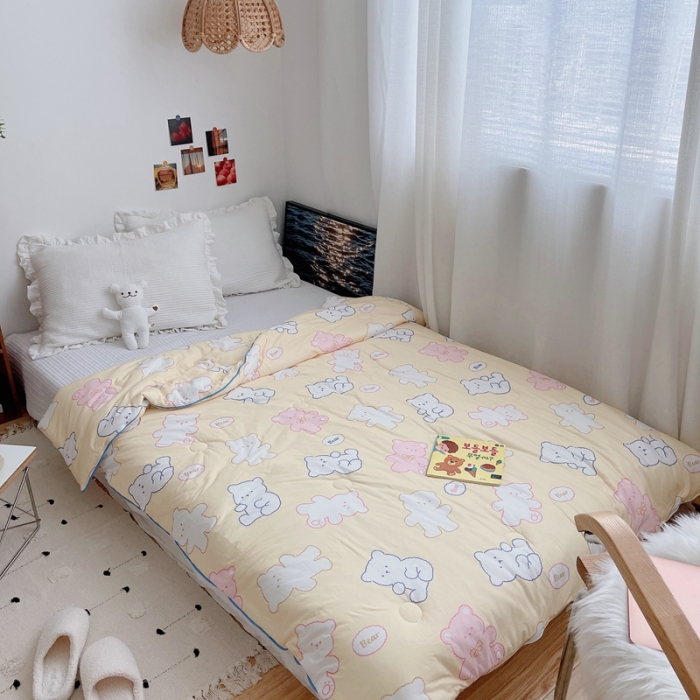 91家纺网 家纺一手货源 找家纺 星期八 2021新款大豆针织春秋被冬被糖果熊