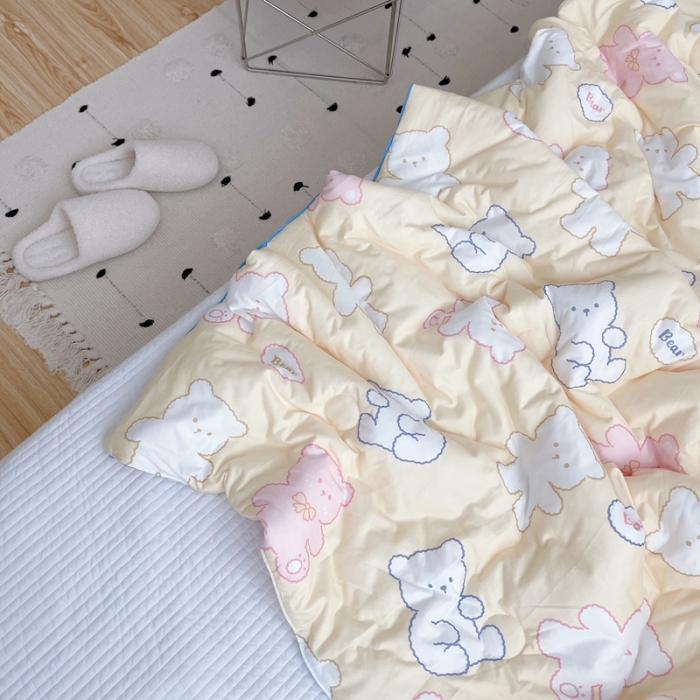 91家纺网 家纺一手货源 找家纺 星期八 2021新款大豆针织春秋被冬被糖果熊