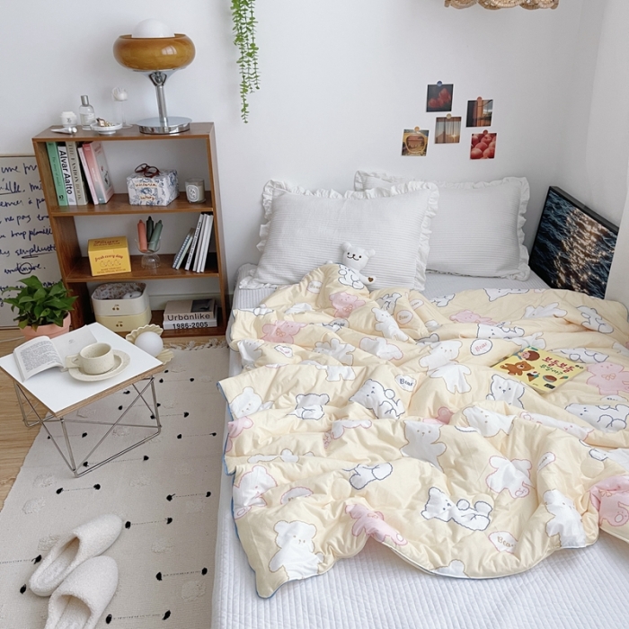 91家纺网 家纺一手货源 找家纺 星期八 2021新款大豆针织春秋被冬被糖果熊