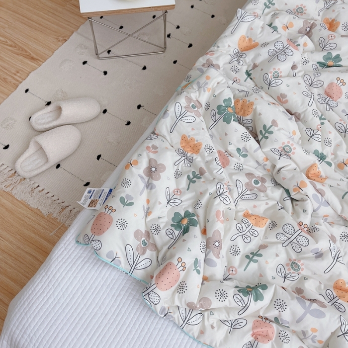 91家纺网 家纺一手货源 找家纺 星期八 2021新款大豆针织春秋被冬被小花