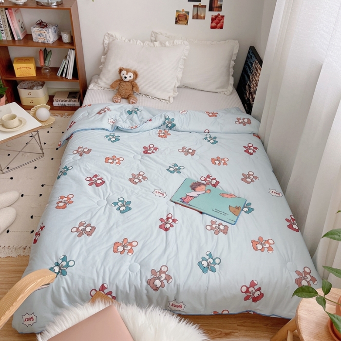 91家纺网 家纺一手货源 找家纺 星期八 2021新款大豆针织春秋被冬被小熊蓝