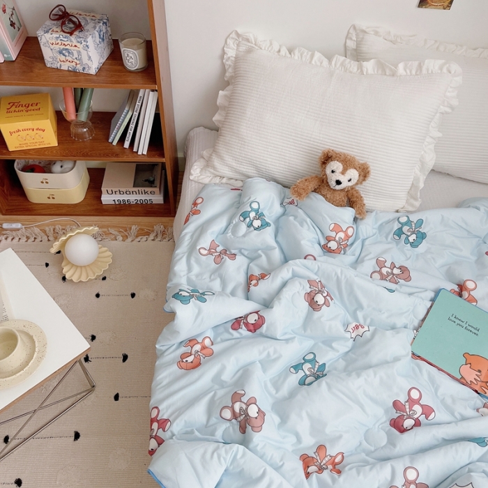 91家纺网 家纺一手货源 找家纺 星期八 2021新款大豆针织春秋被冬被小熊蓝