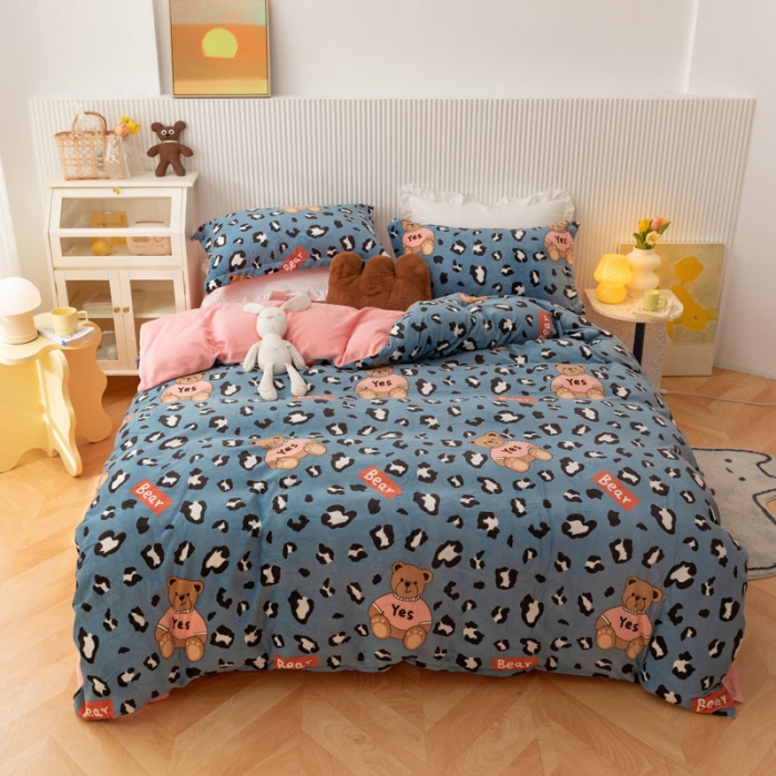 91家纺网 家纺一手货源 找家纺 梦家居 2021新品牛奶绒印花四件套 魅力熊