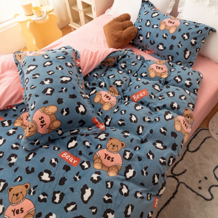 91家纺网 家纺一手货源 找家纺 梦家居 2021新品牛奶绒印花四件套 魅力熊