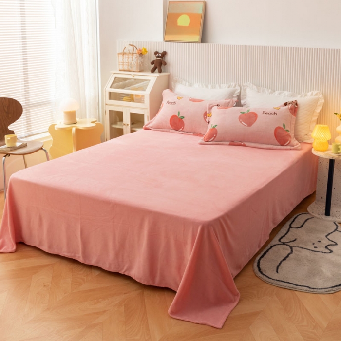 91家纺网 家纺一手货源 找家纺 梦家居 2021新品牛奶绒印花四件套 桃子女孩